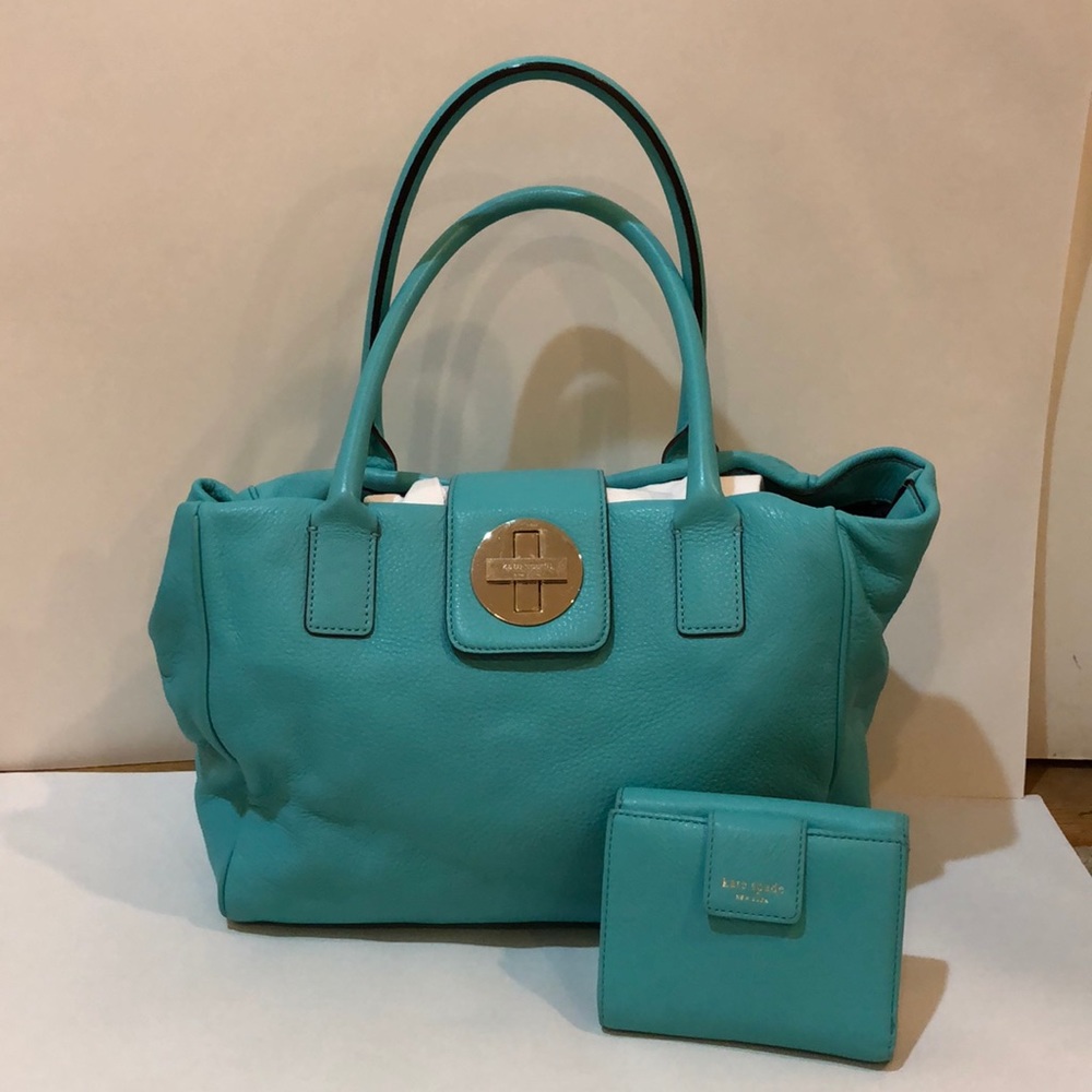 Kate Spade matching wallet and purse